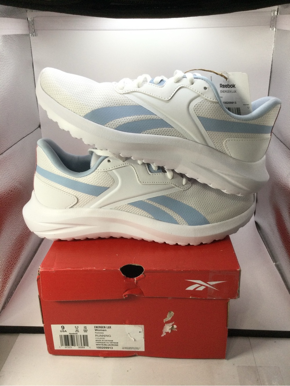 Reebok Women's White and Light Blue Sneakers